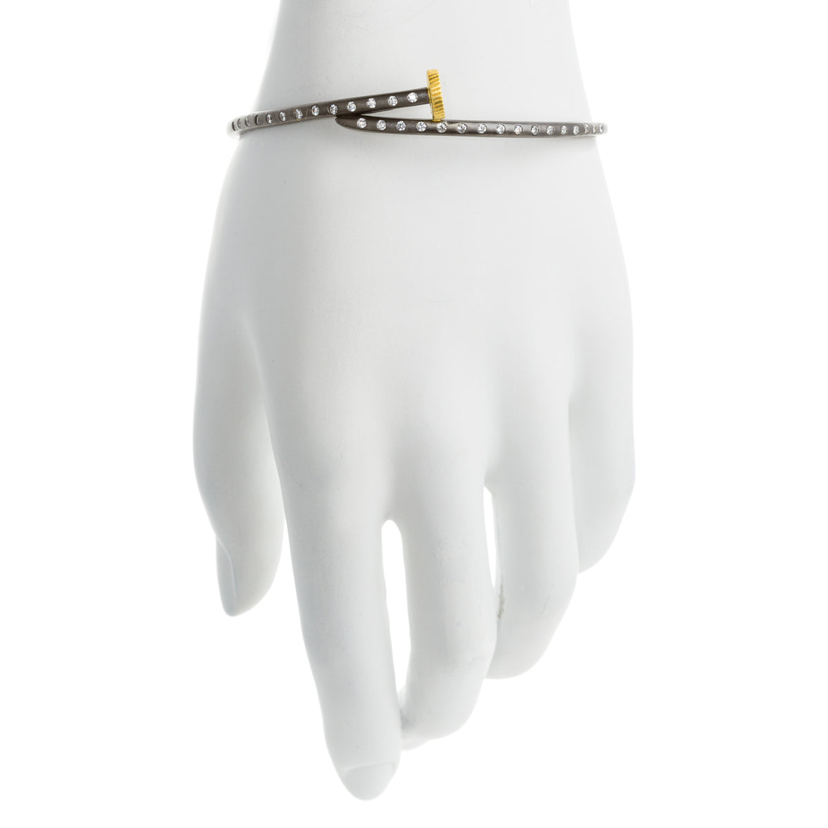 Modern Bezel Bypass Nail Bangle